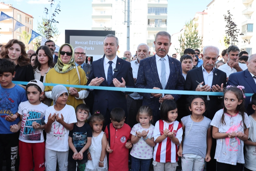 Nevzat Öztürk Parkı hizmete açıldı -