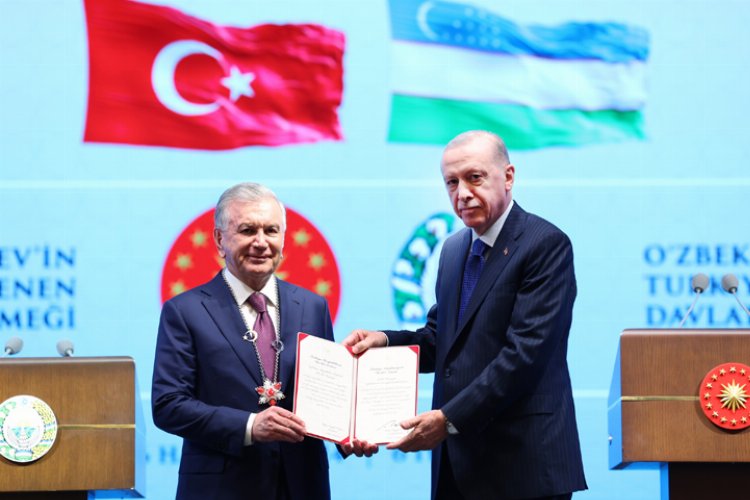 Özbekistan Cumhurbaşkanı'na Devlet Nişanı tevcih edildi -