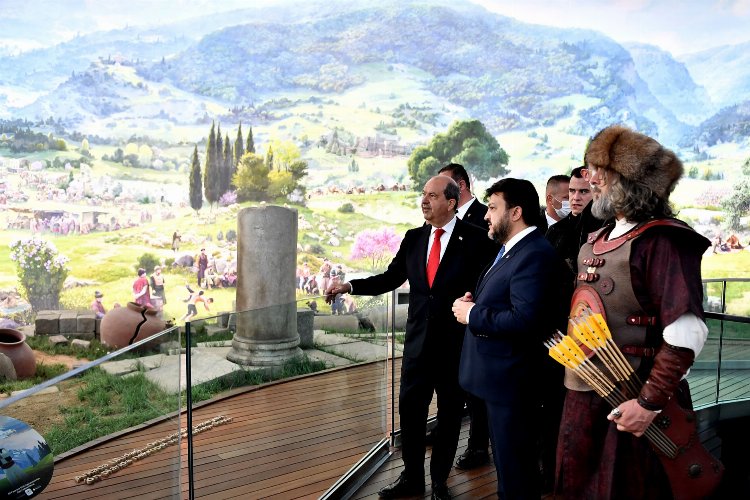 Panorama 1326 KKTC Cumhurbaşkanı Tatar'ı 'Feth'etti -