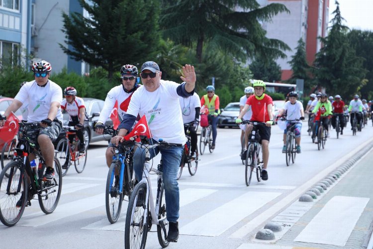 Pedallar İzmit'te de 19 Mayıs'a çevrildi -