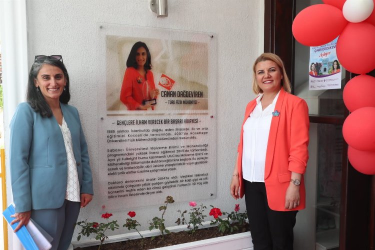 Prof. Dr. Canan Dağdeviren’den İzmit’e övgü dolu paylaşım -