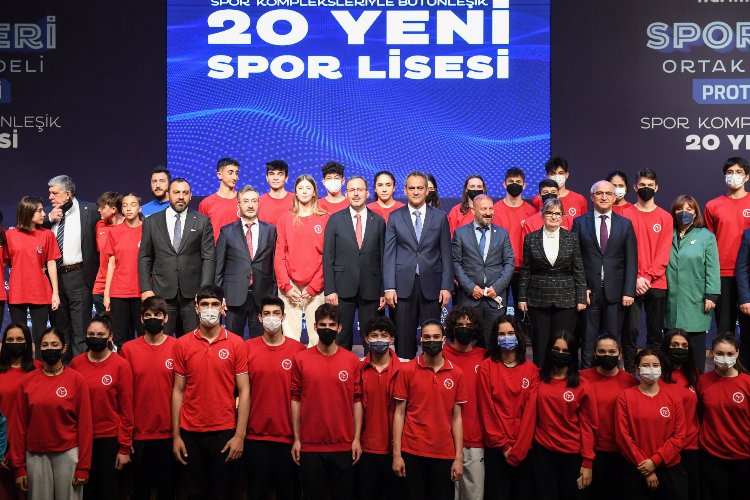 Protokol imzlanadı... Spor liselerinde yeni dönem başlıyor -