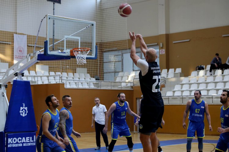 Sakarya baskette Karamürselbey ile karşılaştı -