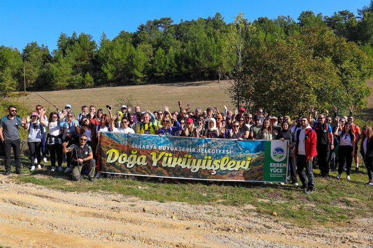 Sakarya'da doğa tutkunları anı tabiatla ölümsüzleştirdi -