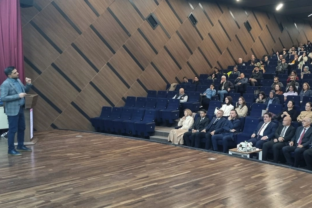 Sakarya'da Milli Eğitim'den 'Sosyal Duygusal Öğrenme Becerileri' semineri -