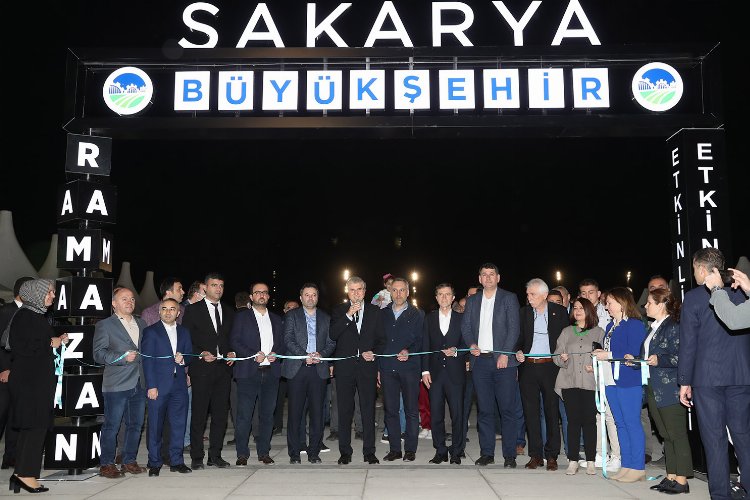 Sakarya'da Ramazan'a özel kitap sokağı -