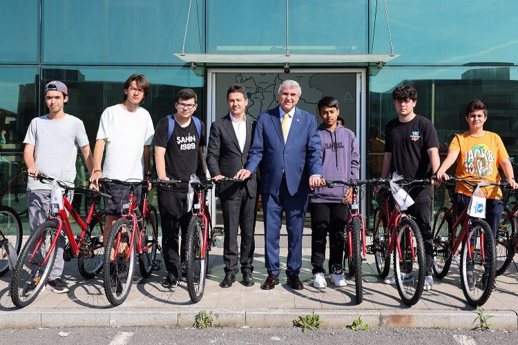 Sakarya eğitim ve sporda başarıyı ödüllendirdi -