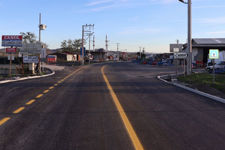 Sakarya Kaynarca’nın yolları tablo gibi işlendi -