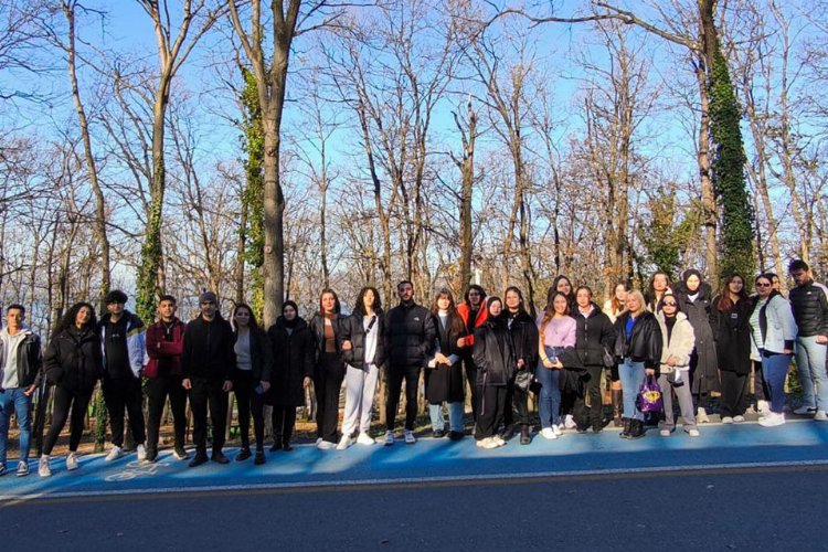 Sakarya'nın gezi programına SUBÜ öğrencileri konuk oldu -