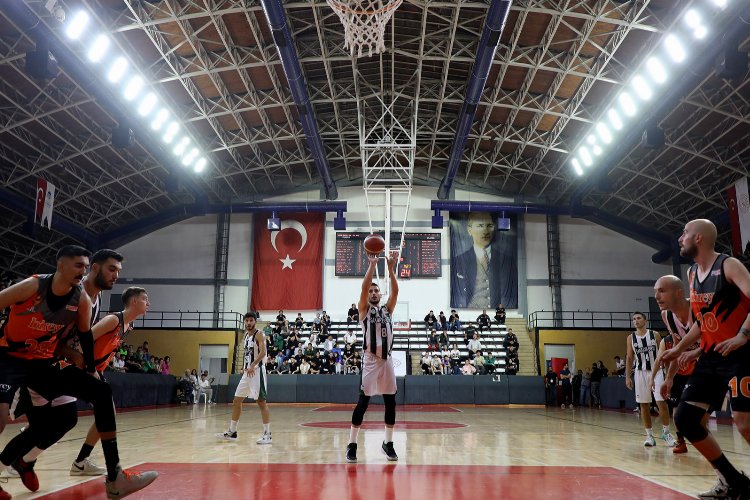 Sakarya potada ikinci yarıya galibiyetle başladı -