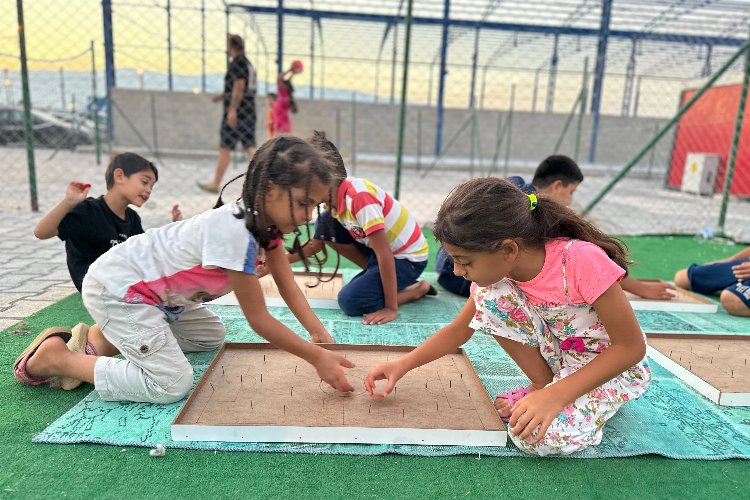 Sokak Oyunları Bursa'dan Hatay'a taşındı... Afetin izleri oyunla silindi -