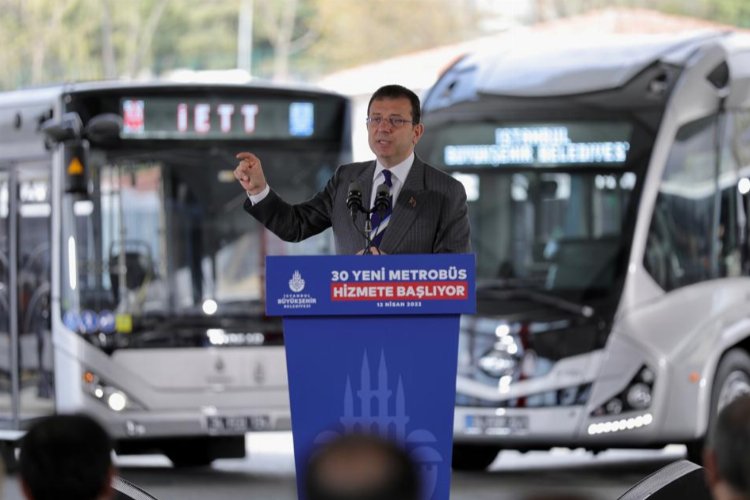 İstanbul'da 30 yeni metrobüs sahaya çıktı -