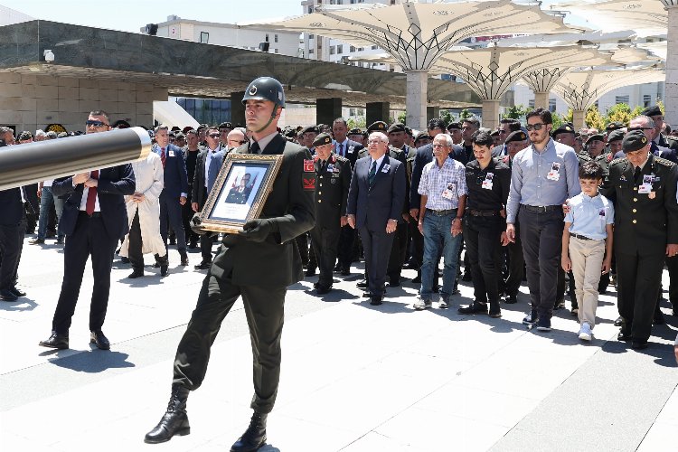 Tank Okul Komutanı Tuğgeneral Kaya'ya son görev -