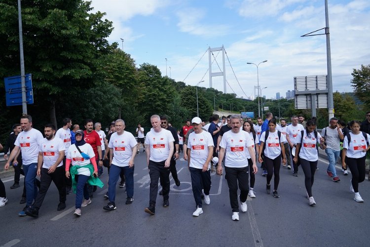 15 Temmuz şehitlerine İstanbul'da 'Vatan Koşu'lu anma -