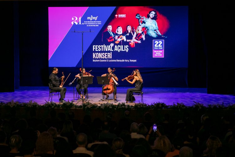 ‘21. Mersin Uluslararası Müzik Festivali’ müzikseverlerle buluştu -