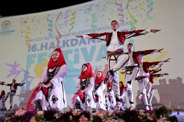 611 dansçı festival için geliyor -