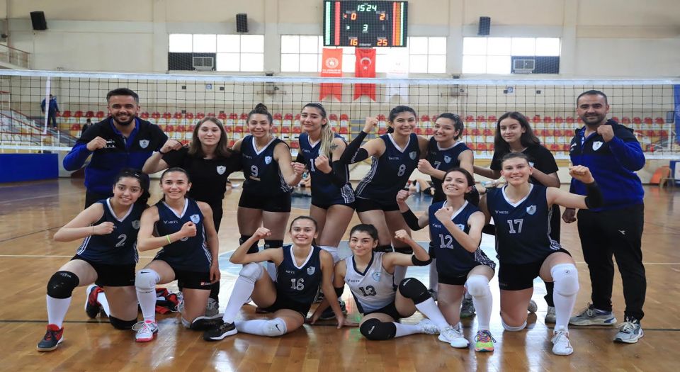 Denizli Pamukkale Belediyespor Kadın Voleybol Takımı hedef büyüttü