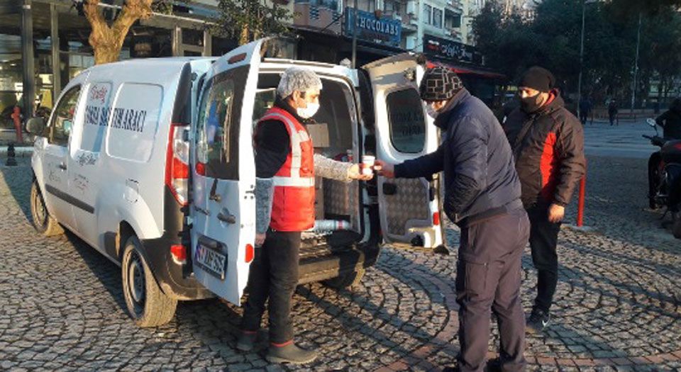 Kocaeli İzmit'te mobil çorba ikramı