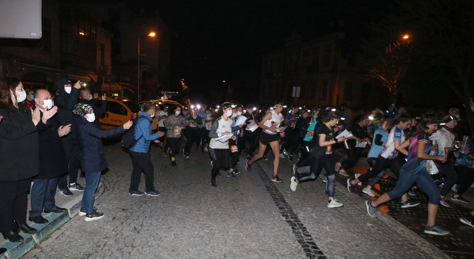 İzmir Bergama'da gece oryantiringi