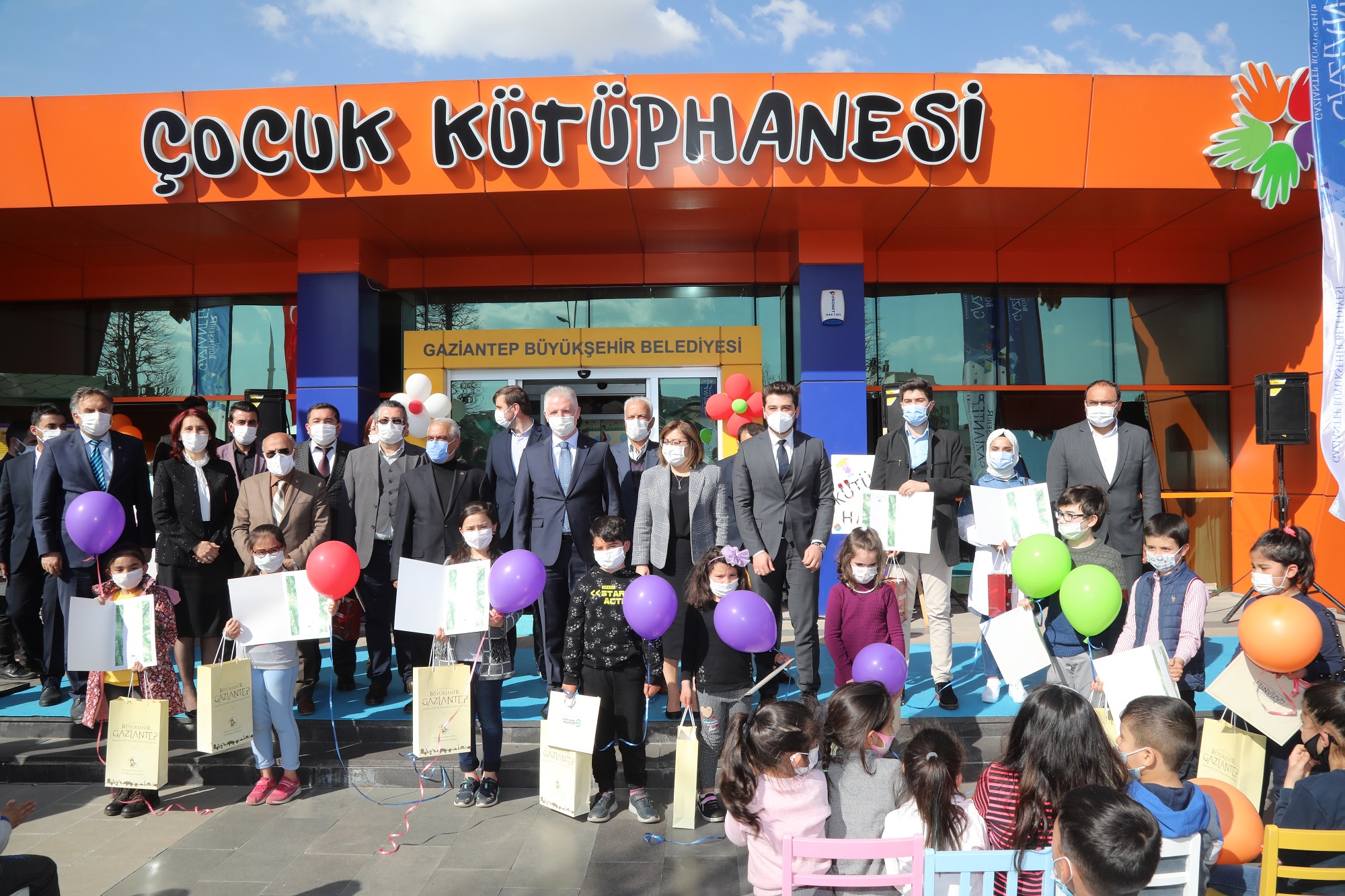 Gaziantep'te kitap okuyanlar ödüllendirildi