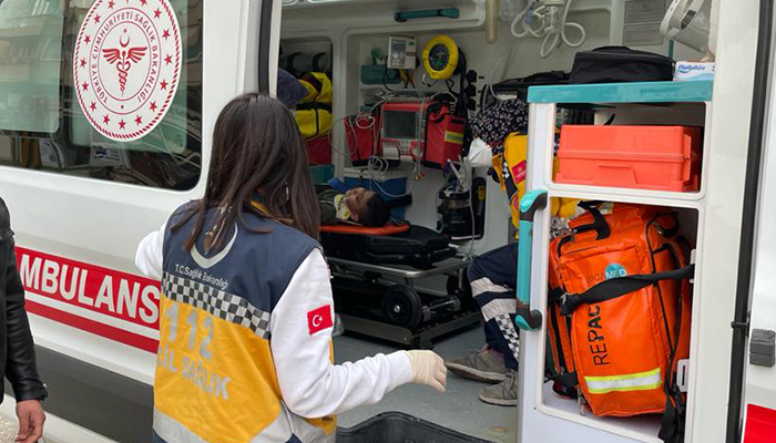 Adıyaman’da otomobilin çarptığı çocuk hastanelik oldu