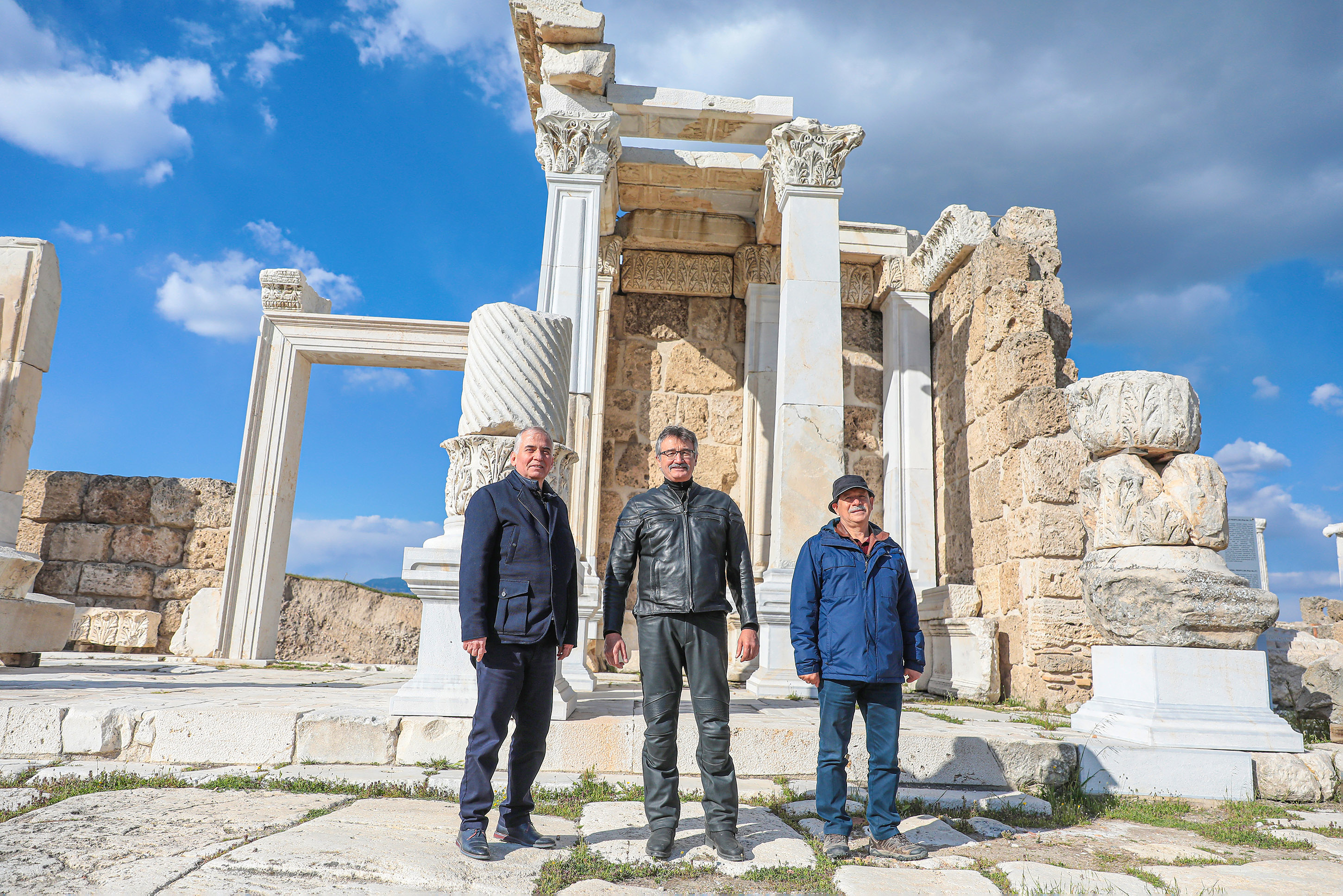 Eski Bakan Tüzmen, Denizli'nin güzelliklerine hayran kaldı