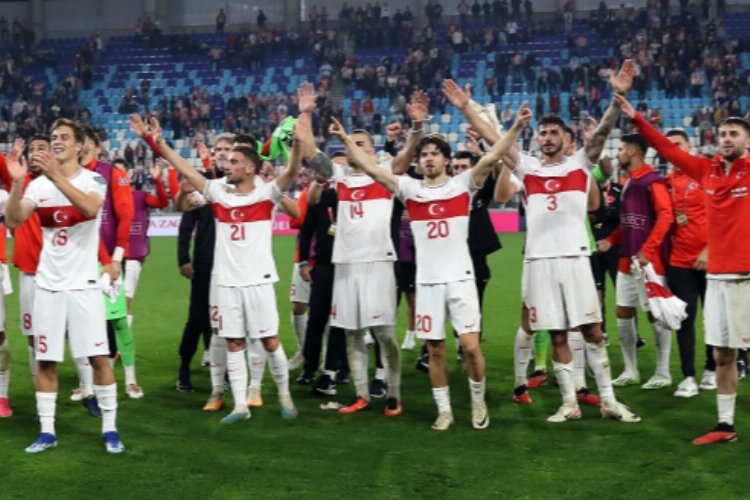 A Milli Takım, Euro 2024'te kritik maç için sahaya çıkıyor -