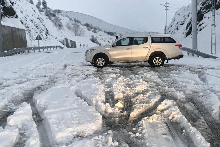 Adıyaman'da kar nedeniyle 11 köy ulaşıma kapandı 