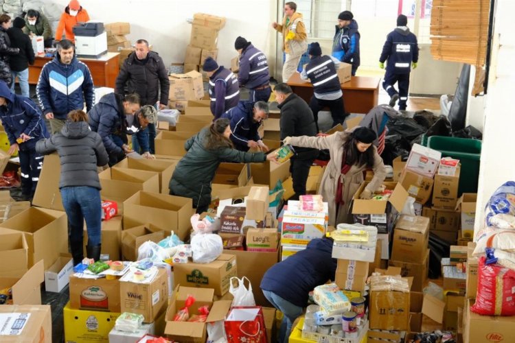 Afet bölgesine Eskişehir'den yoğun destek -