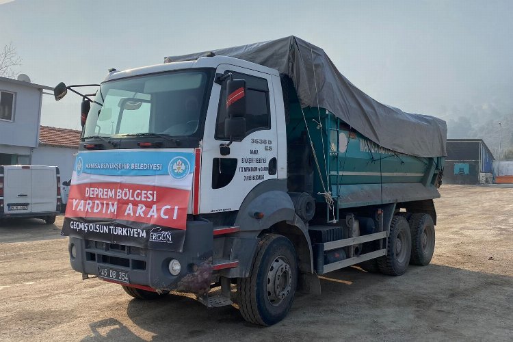 Afetzedeleri ısıtacak yardım kamyonu yola çıktı -