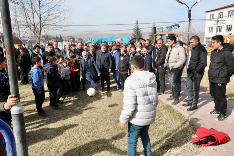 Ahmet Çolakbayrakdar'a sevgi seli -