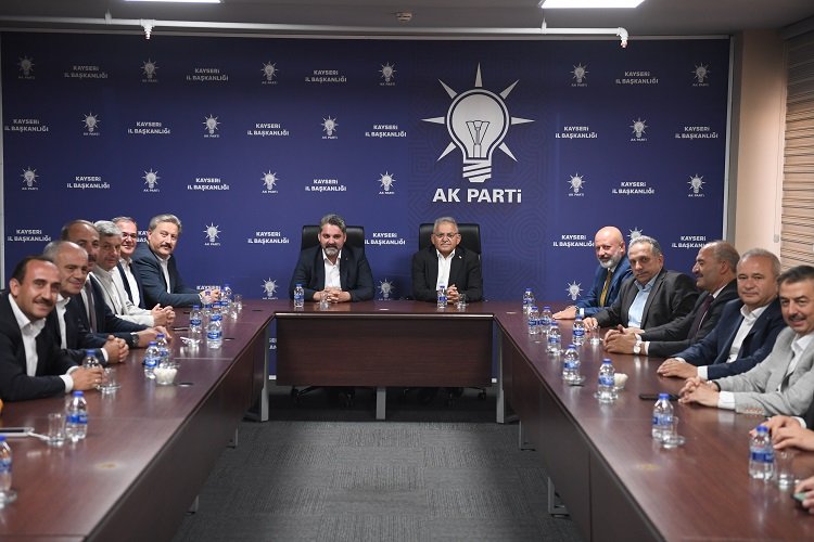 AK Parti Kayseri'ye başkanlardan ziyaret -