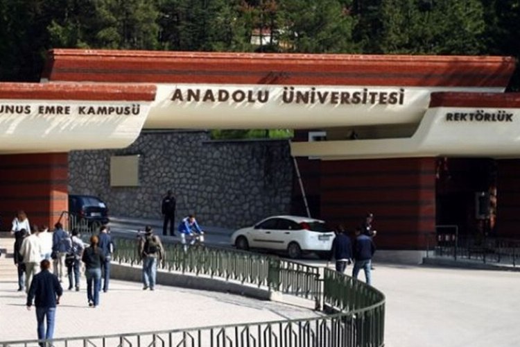 Anadolu Üniversitesi lisansüstü eğitimine yeni yönetmelik -