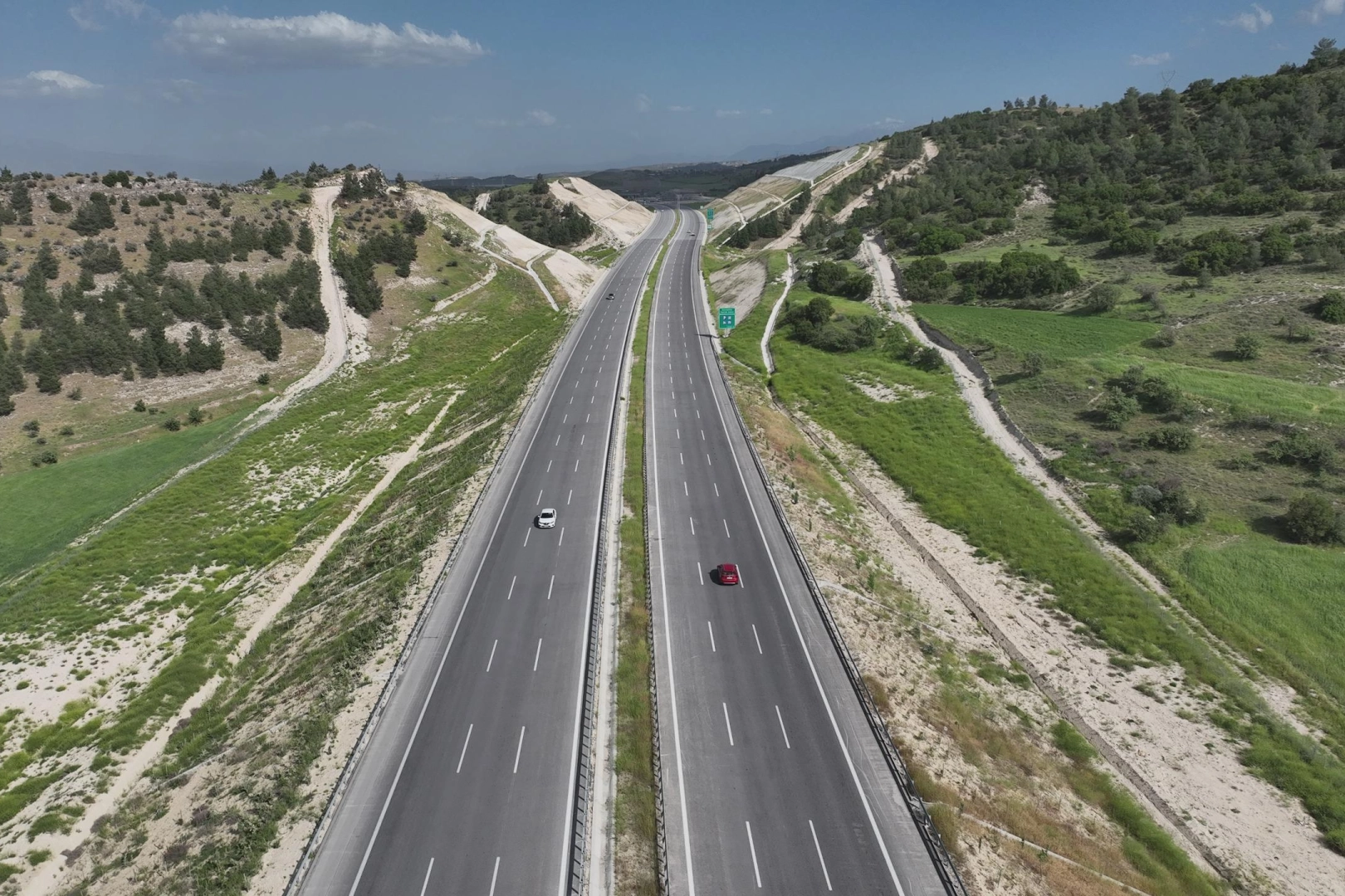 Aydın-Denizli Otoyolu'nu 3 günde 22 bin araç kullandı -