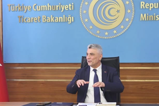 Bakan Bolat: İhracatçıların her daim yanındayız -