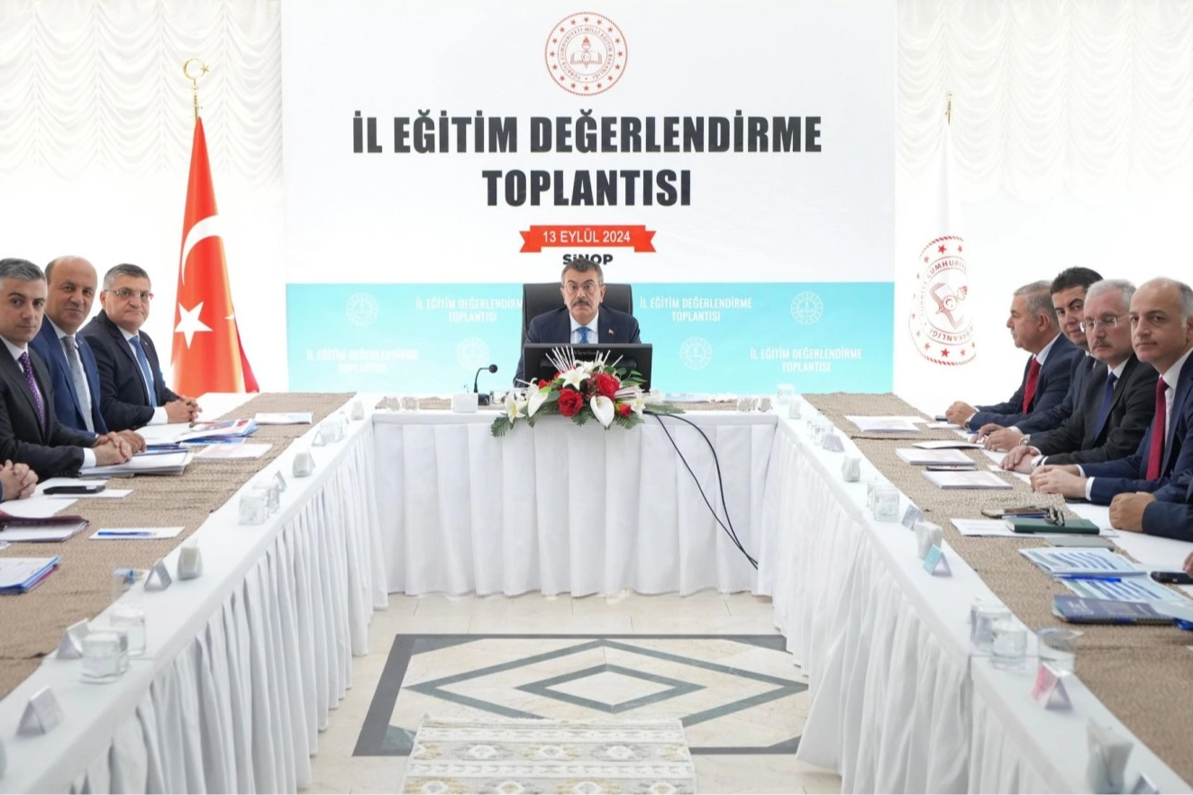 Bakan Tekin, eğitimi Sinop'ta değerlendirdi -