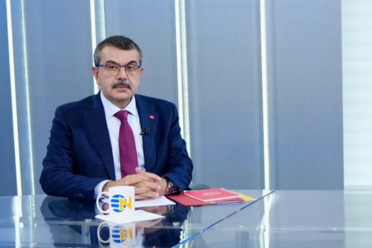 Bakan Tekin: Mezuniyet balolarını yasaklamadık -