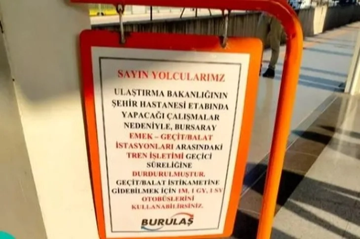 Balat metro istasyonunun kapalı olması öğrencileri ve velileri mağdur ediyor -