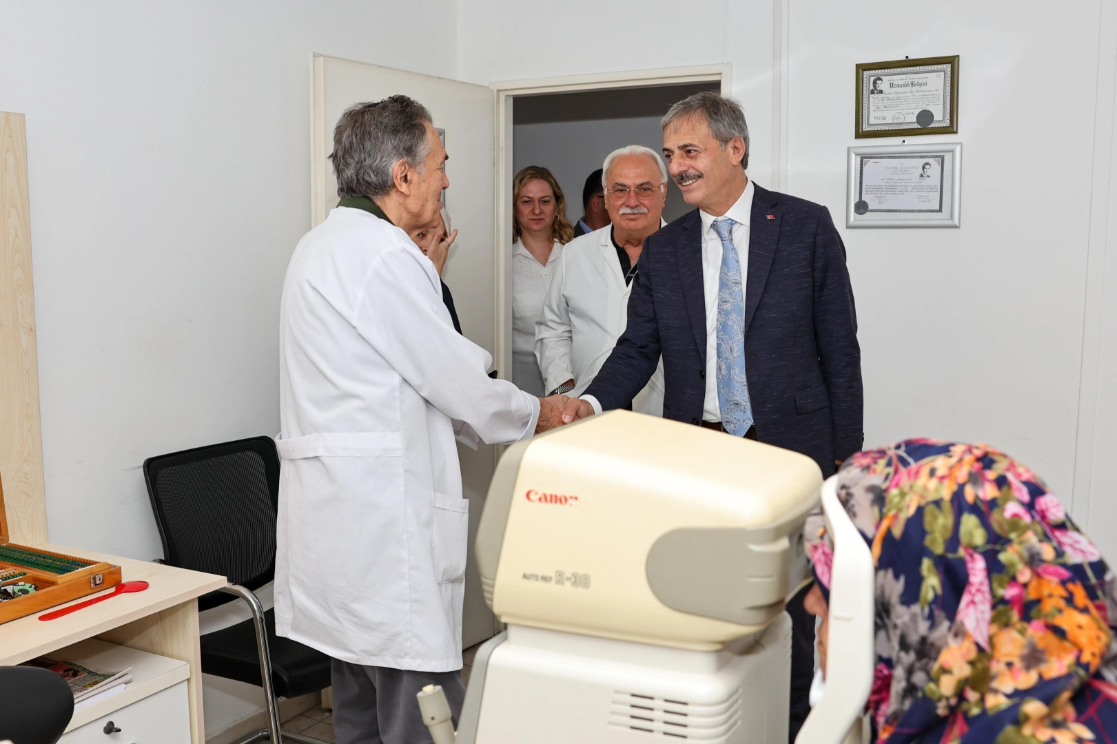 Başkan Alemdar Büyükşehir Tıp Merkezi’ni ziyaret etti -