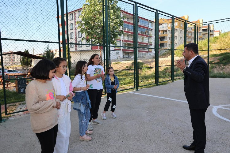 Başkan Arı, 2000 Evler ve 15 Temmuz Mahallelerinde -