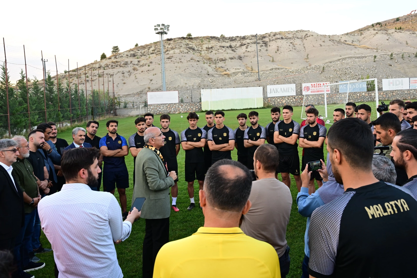 Başkan Er'den Malatyaspor'a tatlılı ziyaret -