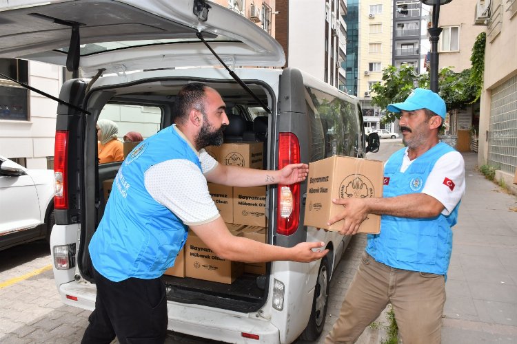 Bayramda ihtiyaç sahibi Manisalılar yalnız değil -