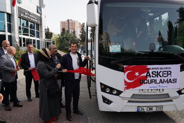 Beylikdüzü'nden askerler için temsili uğurlama -