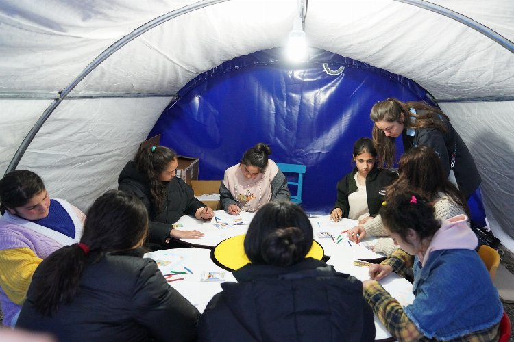 Beylikdüzü'nün İskenderun'daki Çadır Kent'i yeni nefes oldu -