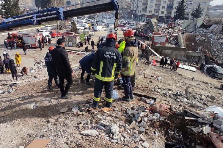 Bursa Büyükşehir’e depremzede gazetecilerden teşekkür -