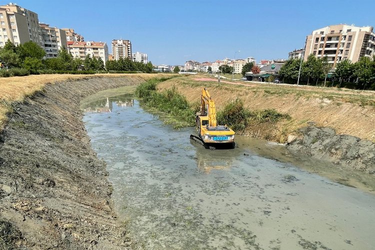 Bursa'da Ayvalı Dere'ye kapsamlı temizlik -