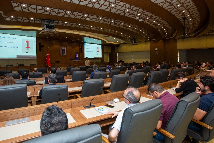 Bursa'da Büyükşehir'de ‘Sözleşme ve hak ediş uygulamaları eğitimi’ -