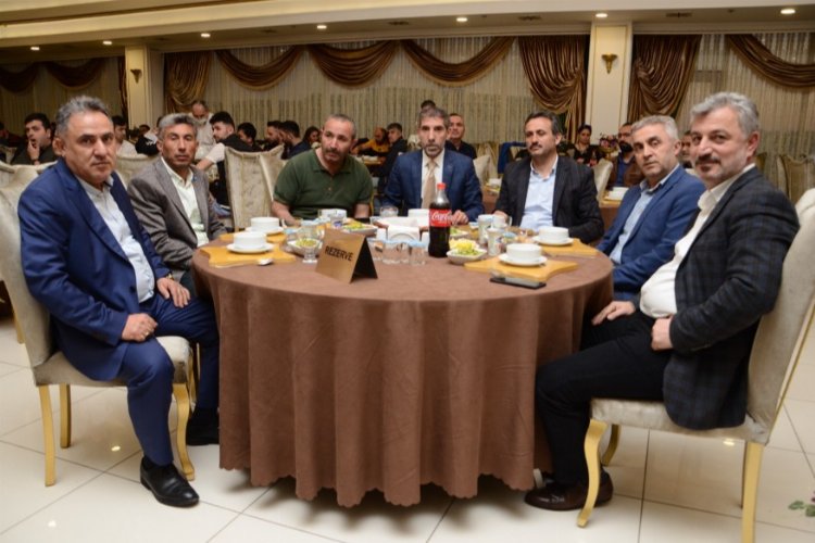 Bursa'da Genç Gümüşhanelilerden kalabalık iftar programı (ÖZEL HABER ) -