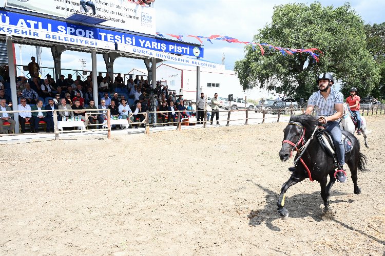 Bursa'da rahvan at yarışlarında çeyrek final heyecanı -