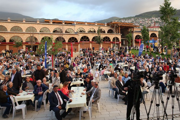 Bursa'da tarihi hanlarda 'kahve' buluşması -